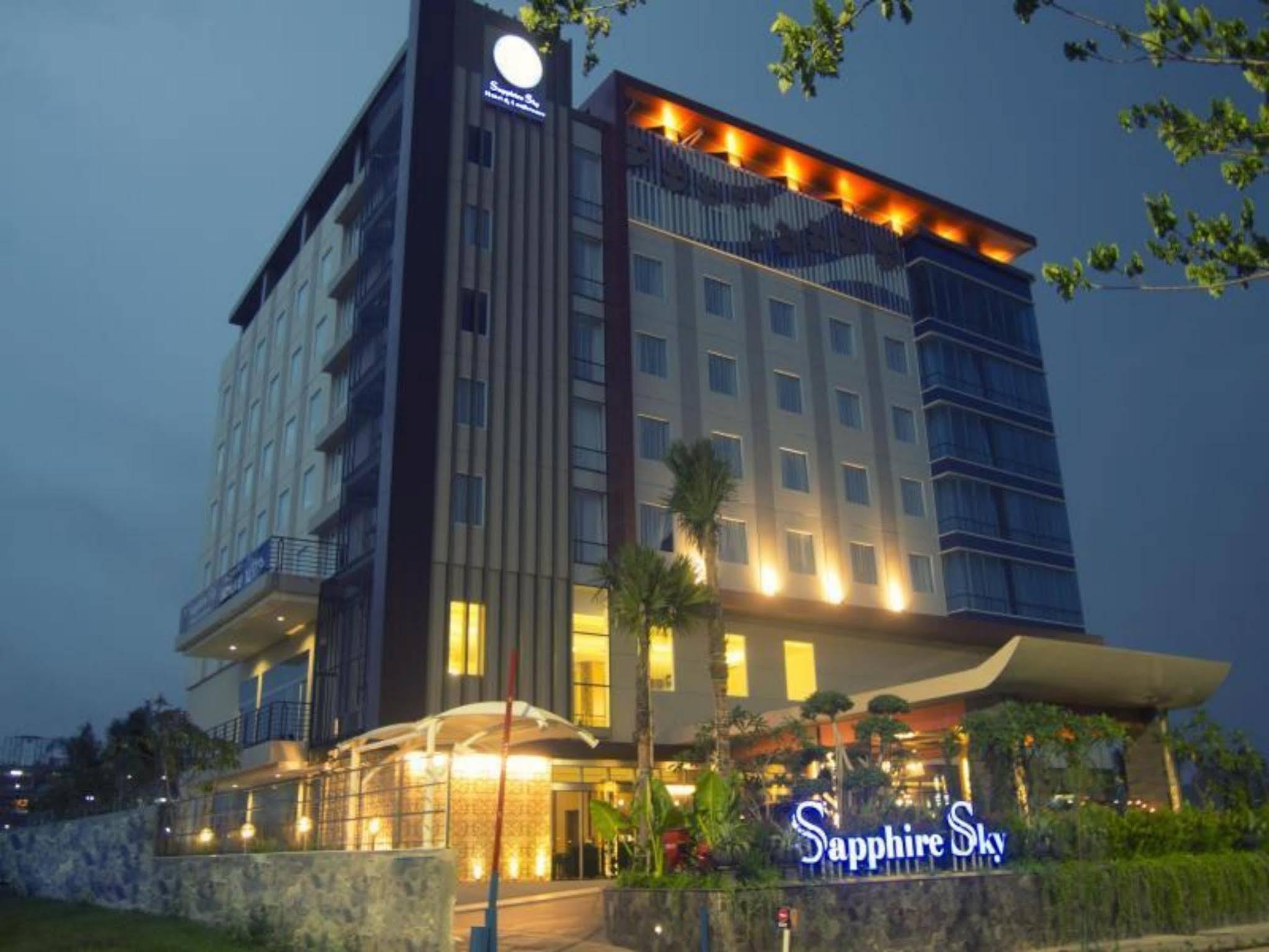 Sapphire Sky Hotel & Conference Serpong Extérieur photo