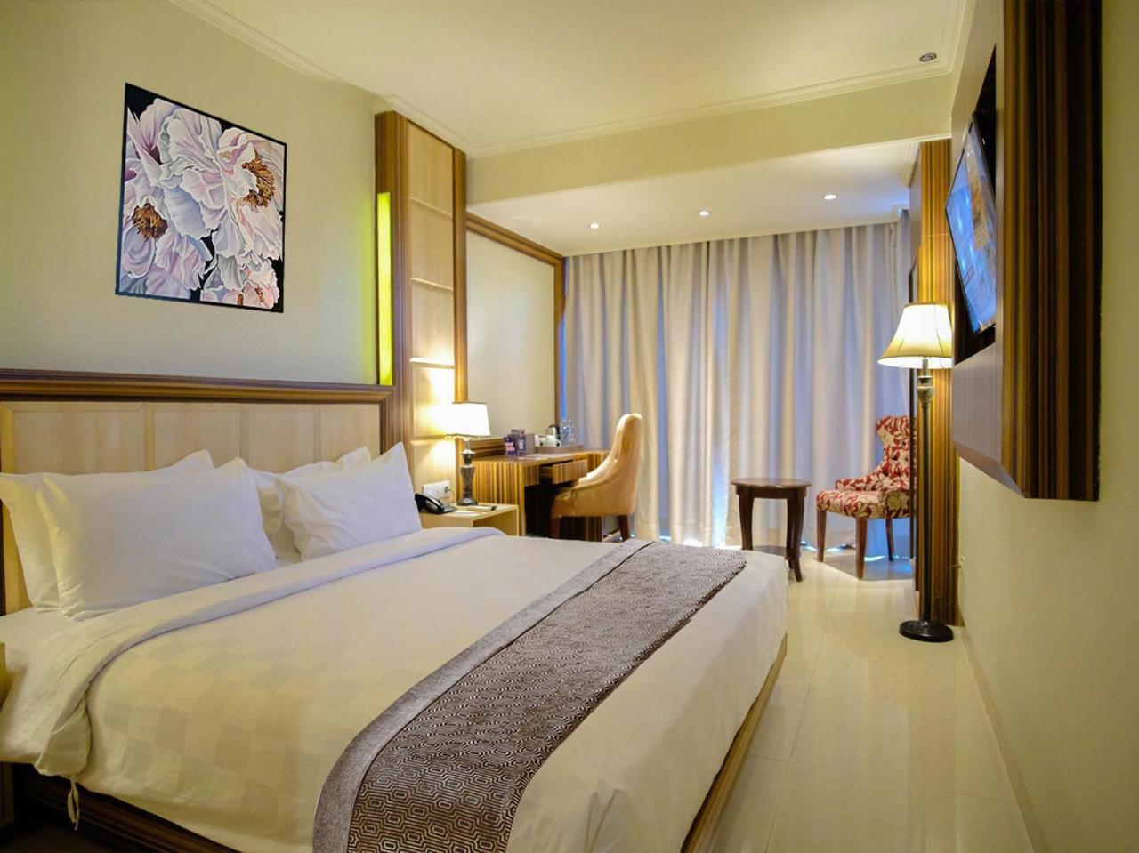Sapphire Sky Hotel & Conference Serpong Extérieur photo